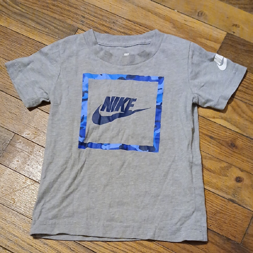 Nike Gray and Blue Short Sleeve Tee